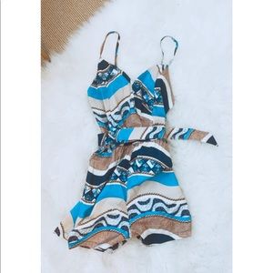 Shorts romper with belt size small